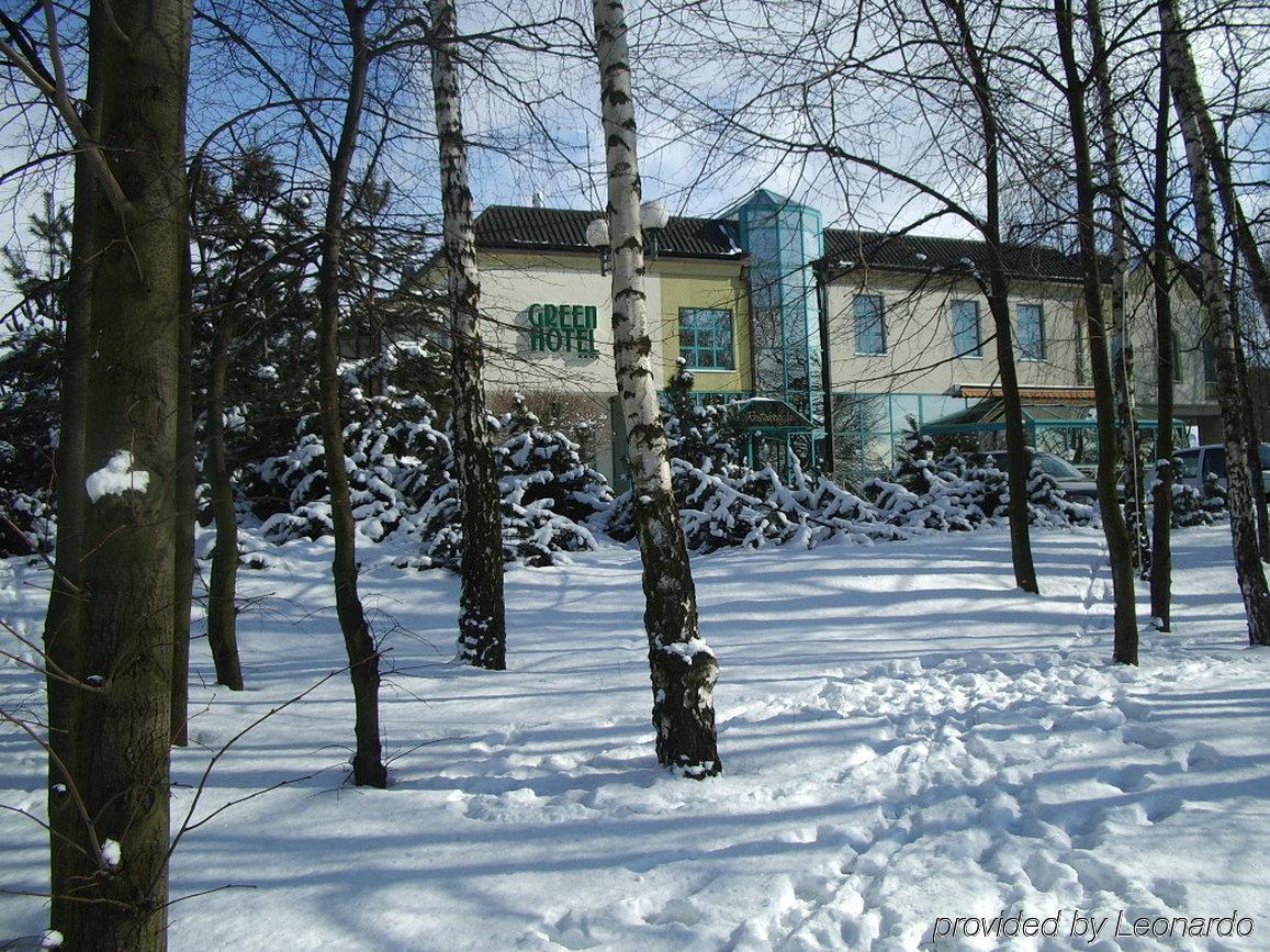 Green Hotel Komorniki  Exterior photo
